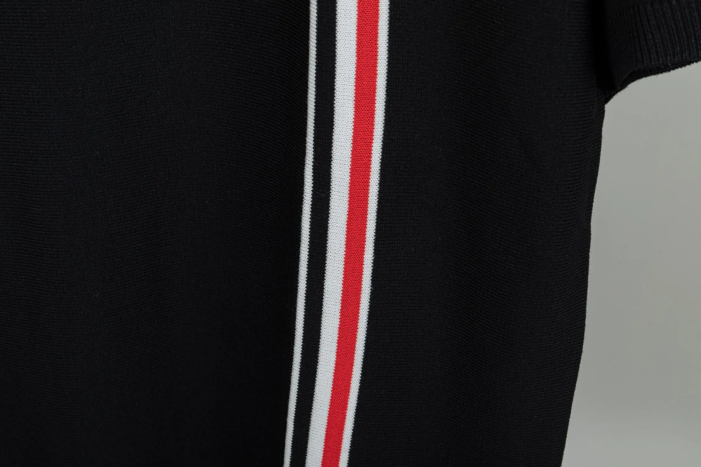 𝑻𝒉𝒐𝒎 𝑩𝒓𝒐𝒘𝒏𝒆 ， ， ， ， ， 。 Factory ，Quality ❗️ TB + + ：Black White ：1/2/3/4/5 (M-3XL)